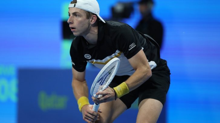 shutterstock 2268385549 728x409 - Griekspoor gewinnt zwei Tage nach dem schönen Titel in Rosmalen auch das erste Spiel in Halle